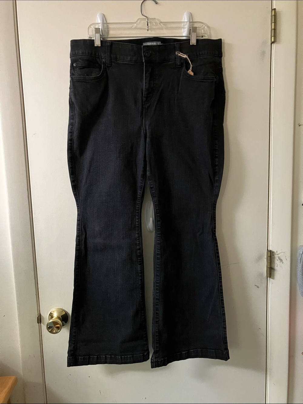 Torrid Size 16S Black Bombshell Flare Premium Stretch Jeans